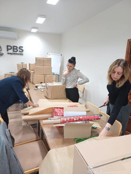 Pakowanie upominków do Szlachetnej Paczki 2025